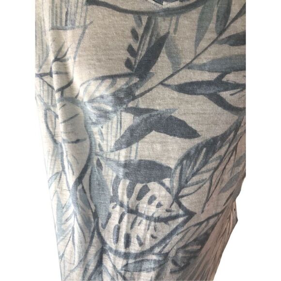 Tahari Palm tree print white and light Green 100% linen relaxed fit Off-set Heml - Picture 7 of 11